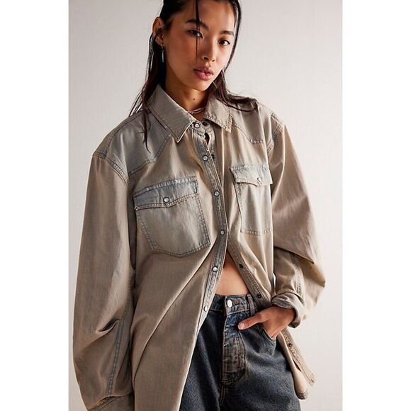Free People We The Free Short Of It Denim Long-Sleeve Shirt in Tan NWOT size S - Picture 2 of 7